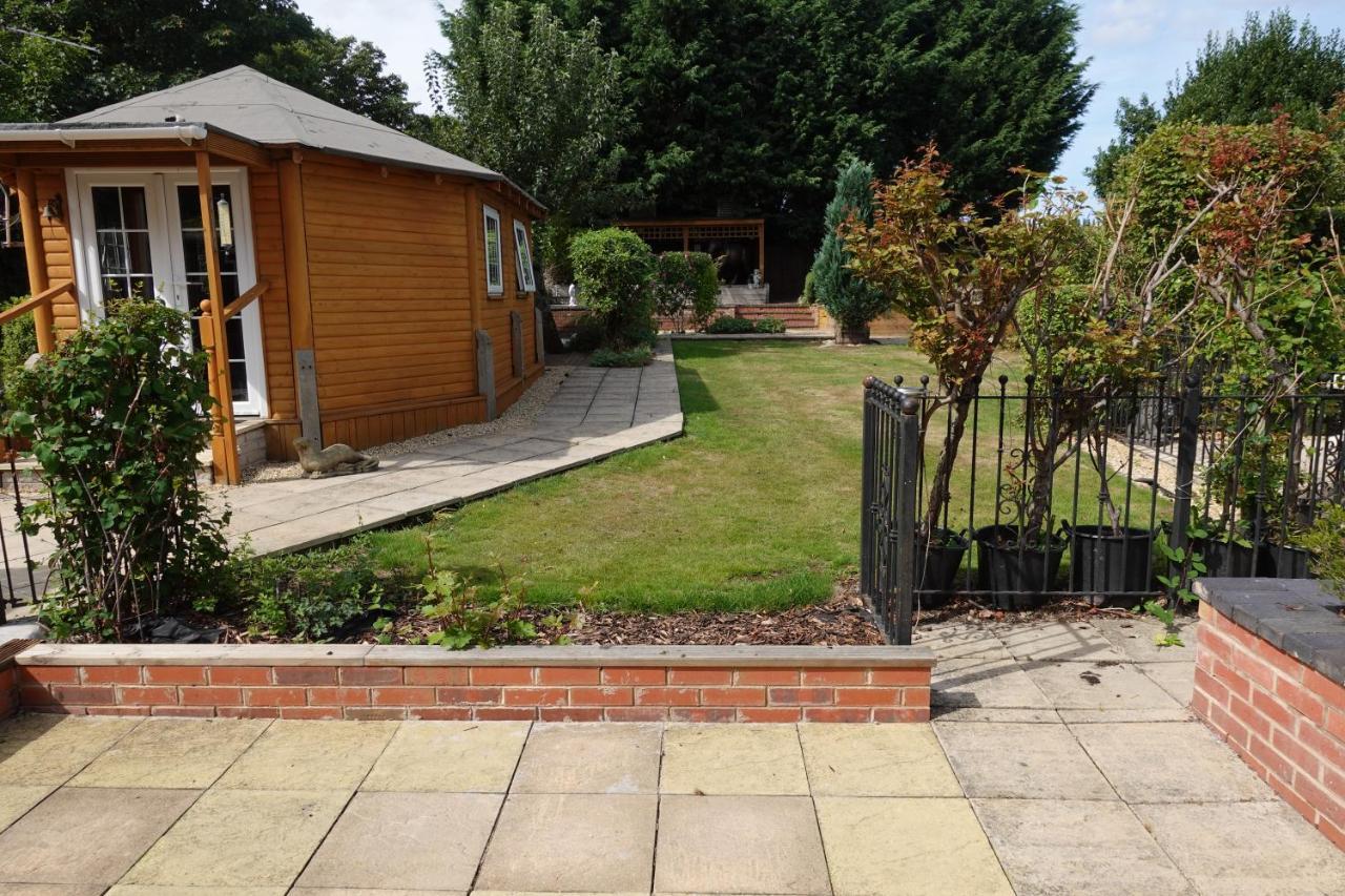 Huge 9 Bed Property Sleeps 17, Near Nec, City Centre, Hs2 Birmingam Exterior foto