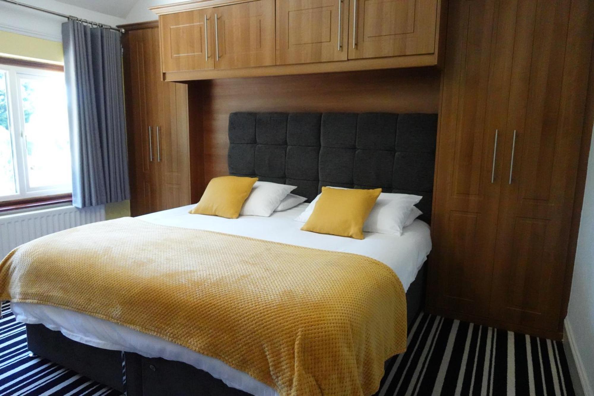 Huge 9 Bed Property Sleeps 17, Near Nec, City Centre, Hs2 Birmingam Exterior foto