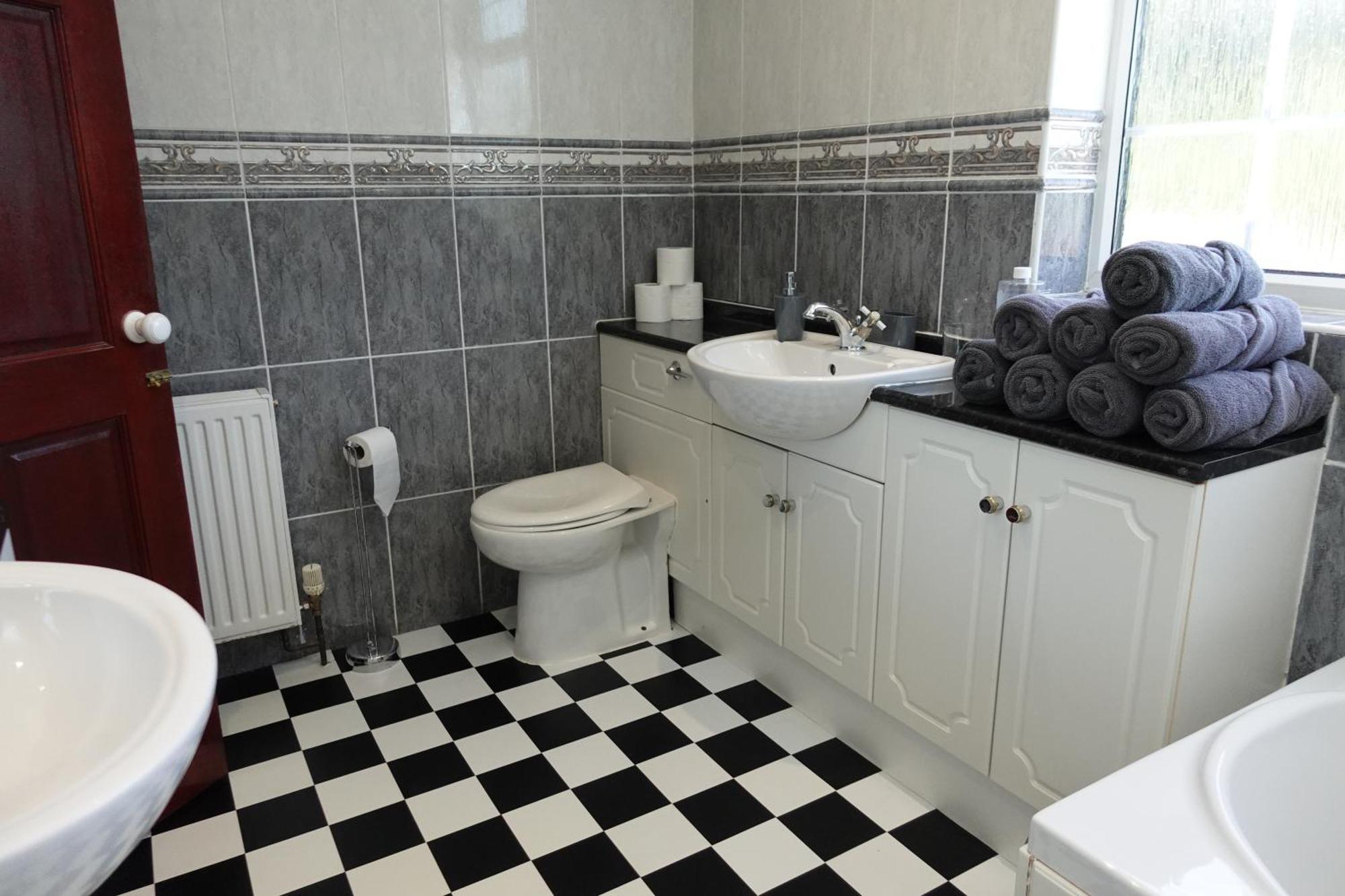 Huge 9 Bed Property Sleeps 17, Near Nec, City Centre, Hs2 Birmingam Exterior foto