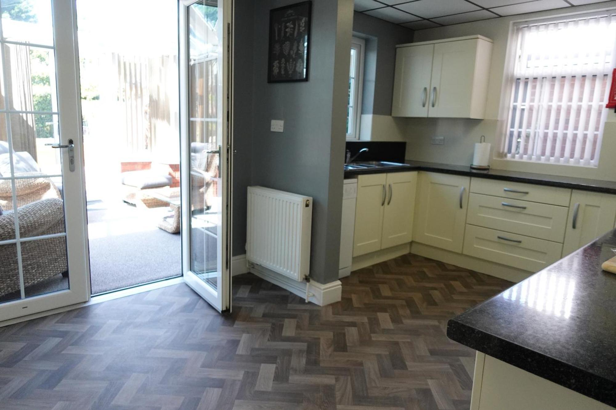 Huge 9 Bed Property Sleeps 17, Near Nec, City Centre, Hs2 Birmingam Exterior foto