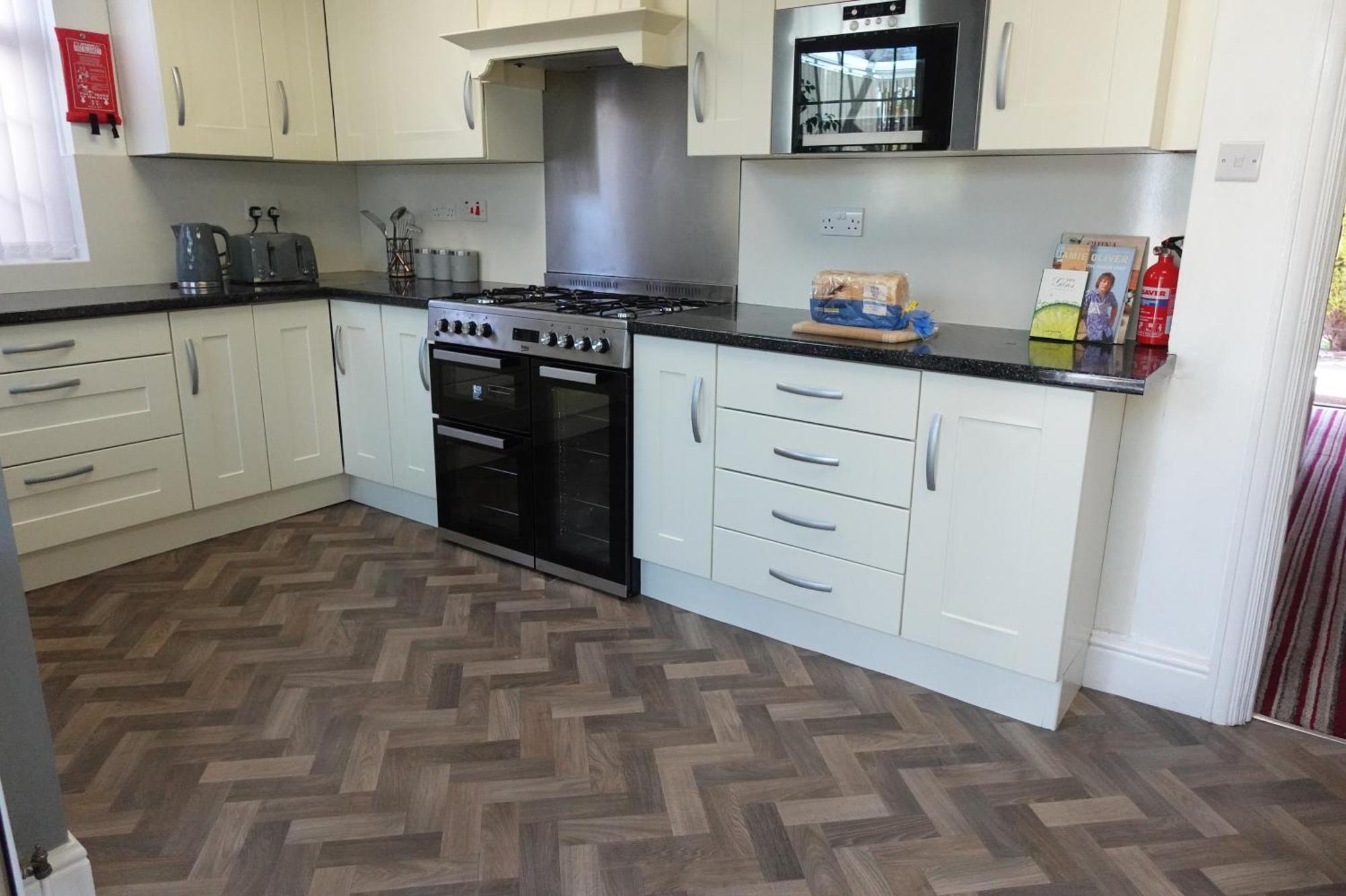 Huge 9 Bed Property Sleeps 17, Near Nec, City Centre, Hs2 Birmingam Exterior foto