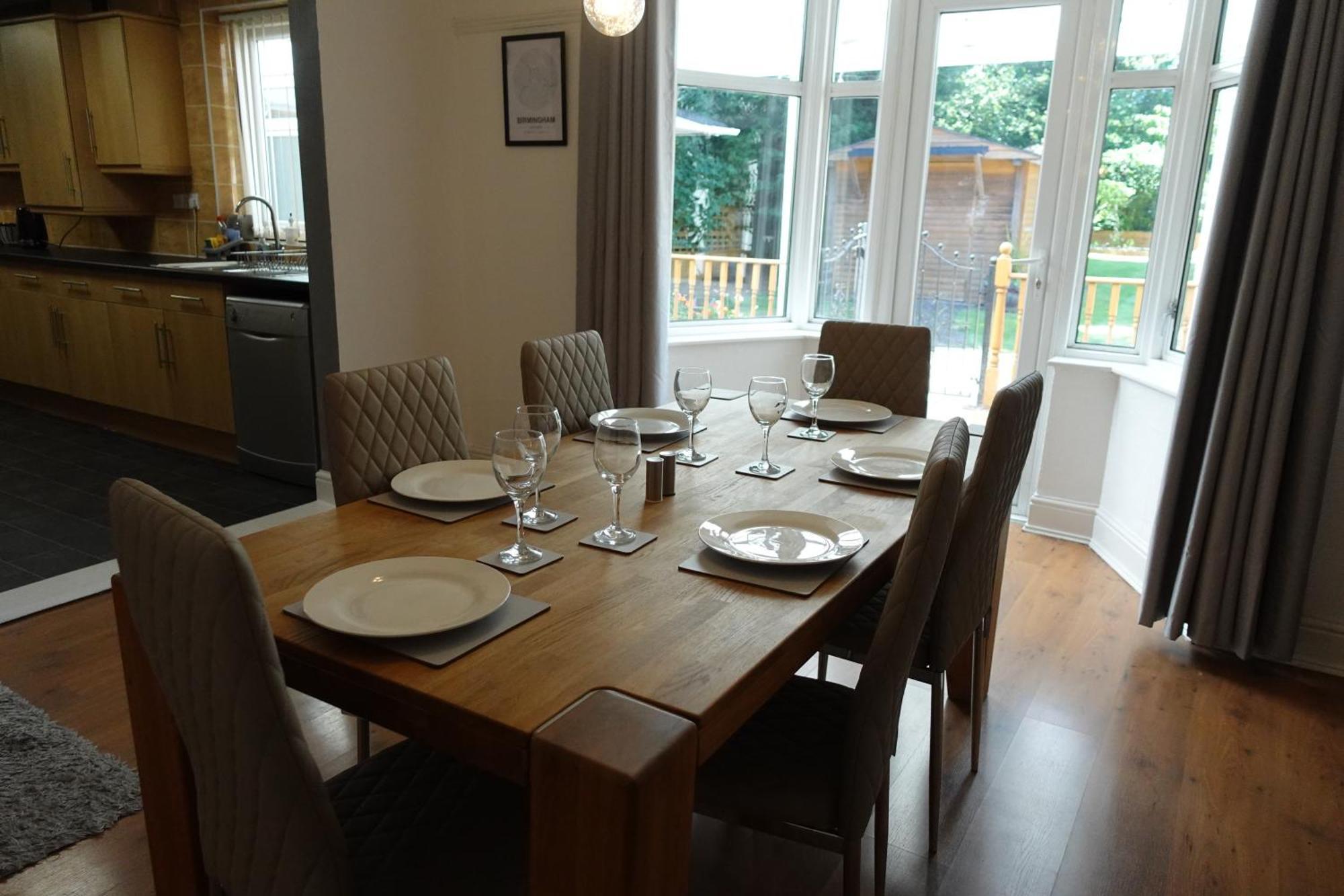 Huge 9 Bed Property Sleeps 17, Near Nec, City Centre, Hs2 Birmingam Exterior foto