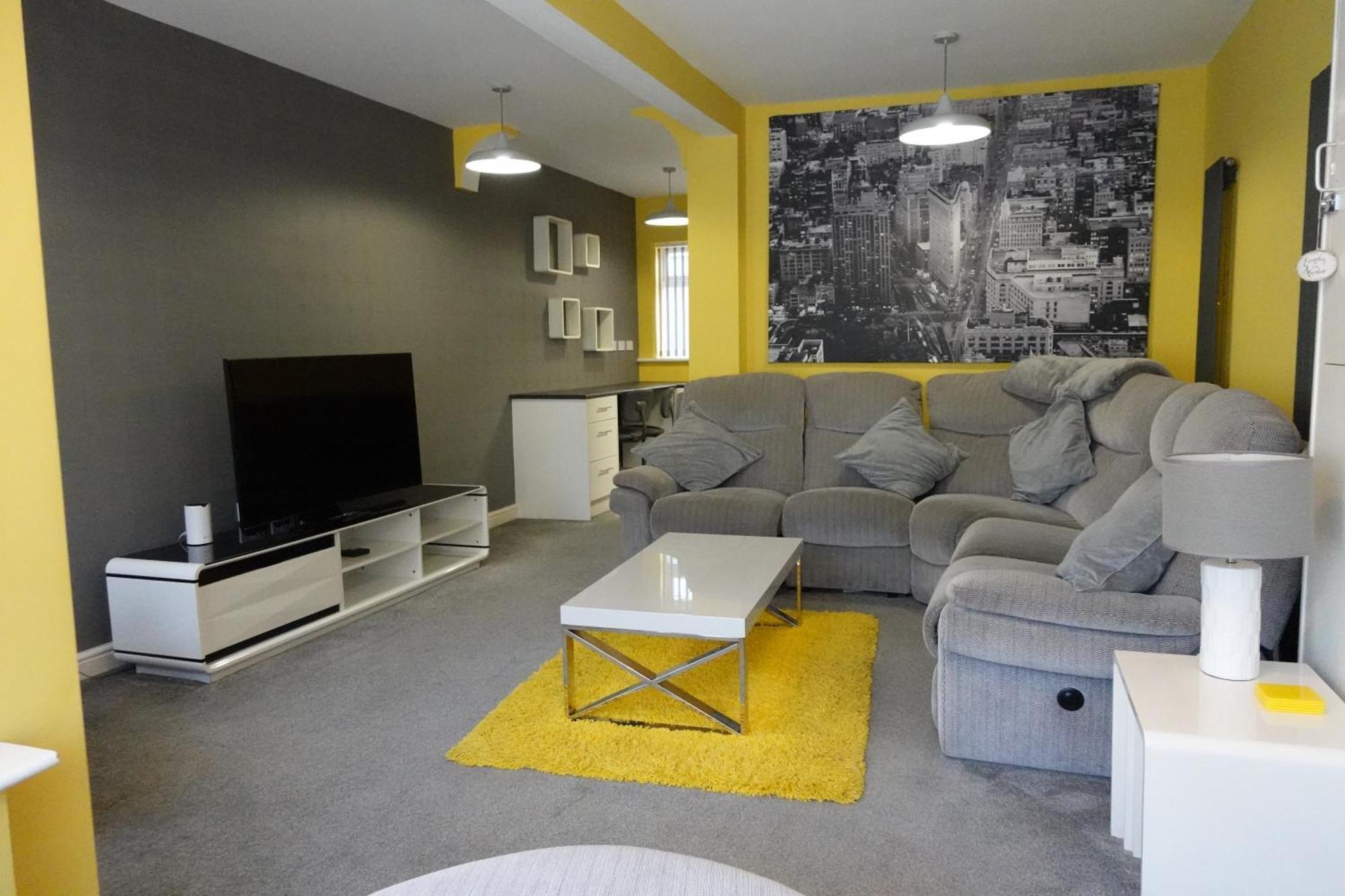 Huge 9 Bed Property Sleeps 17, Near Nec, City Centre, Hs2 Birmingam Exterior foto