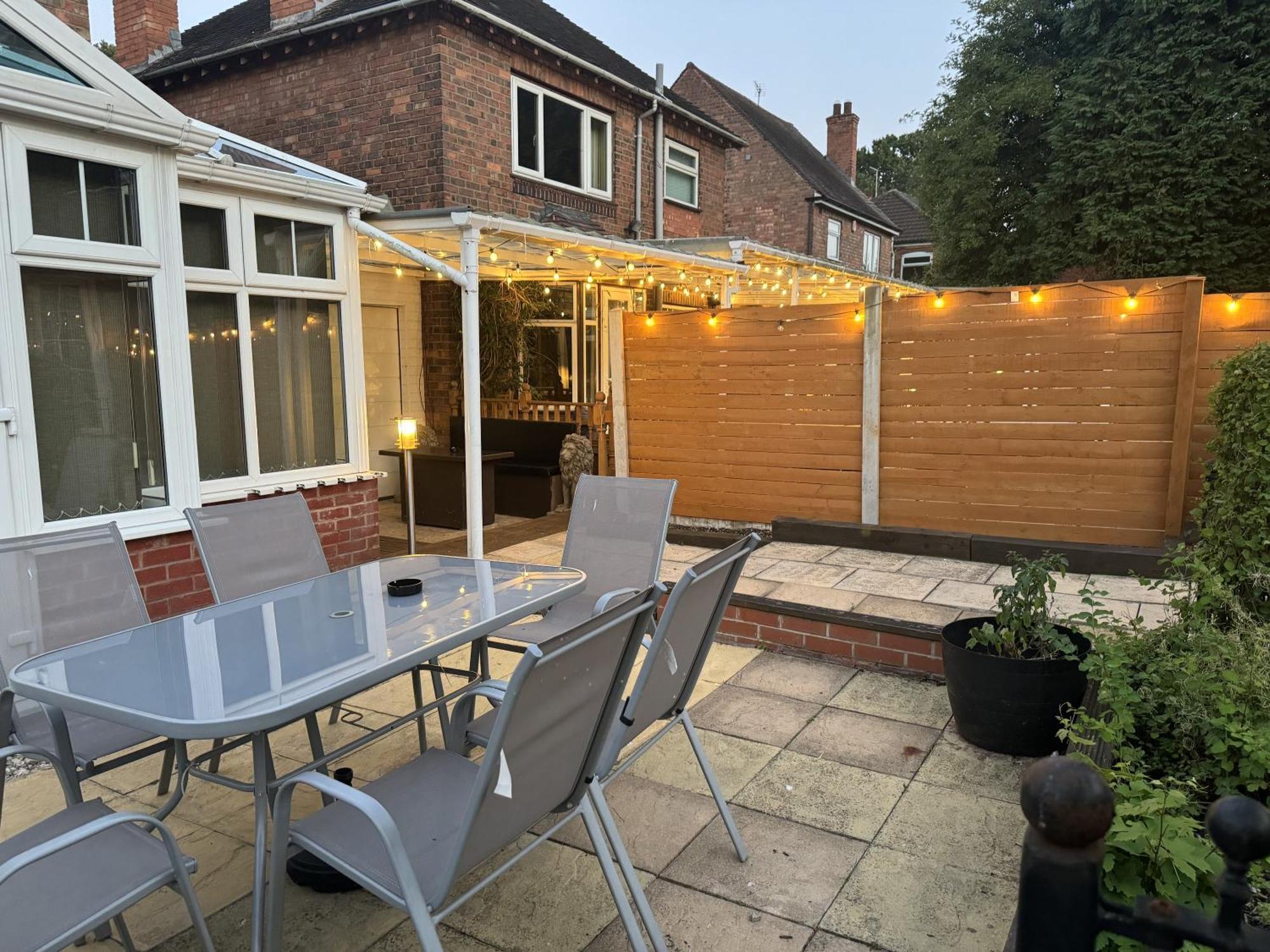 Huge 9 Bed Property Sleeps 17, Near Nec, City Centre, Hs2 Birmingam Exterior foto